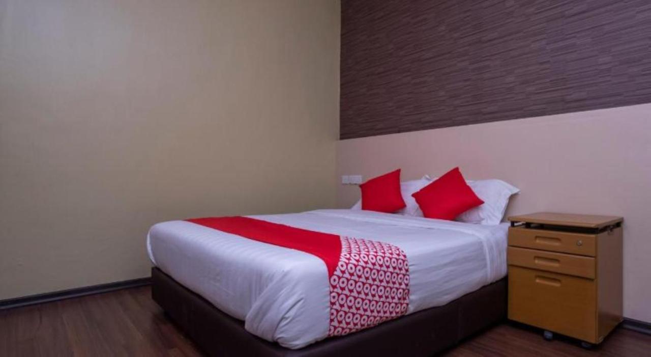 D'Pinetrees Hotel Johor Bahru Exterior foto